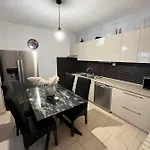 Chill House Apartment *